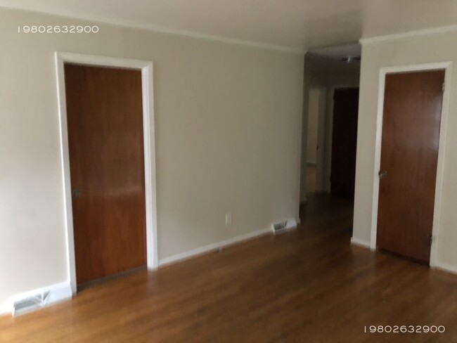 1925 Kennesaw Dr in Charlotte, NC - Building Photo - Building Photo