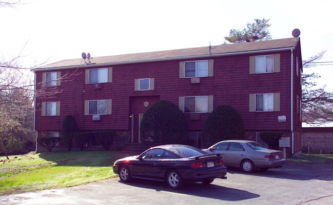 Studley Court in Rockland, MA - Foto de edificio - Building Photo