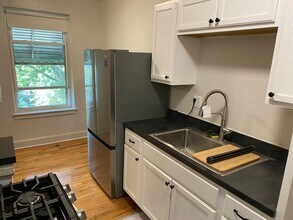 375 W Grand Blvd, Unit 405 in Detroit, MI - Building Photo - Building Photo