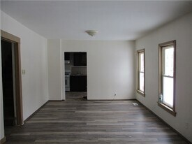 15 Rowley Ave in Norwich, NY - Building Photo