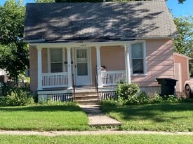 1245 Van Dorn St in Lincoln, NE - Building Photo