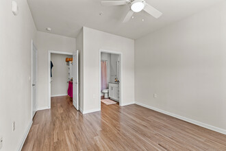 Cypress Creek at River Oaks Apartment Homes in Waxahachie, TX - Building Photo - Building Photo
