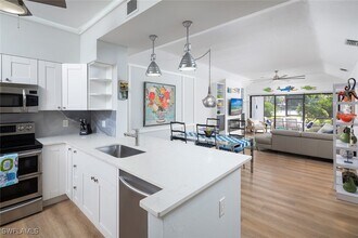 1865 Courtyard Way in Naples, FL - Building Photo - Building Photo