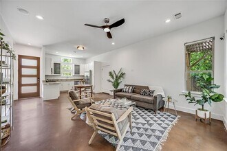 1189 Graham St in Austin, TX - Building Photo - Building Photo