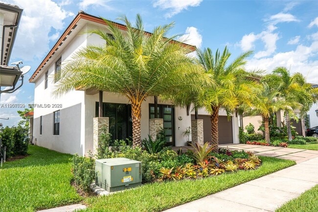 8981 NW 154th Terrace in Miami Lakes, FL - Building Photo - Building Photo