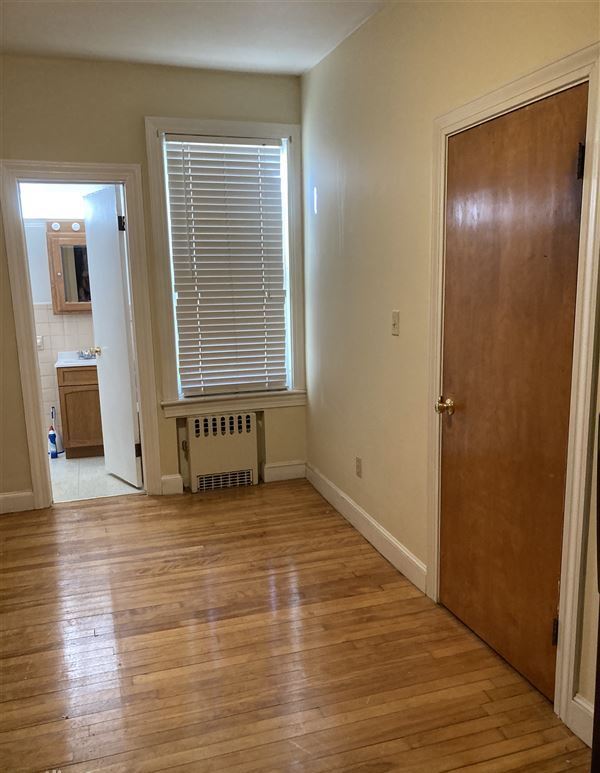 137 Merriam Ave in Leominster, MA - Foto de edificio - Building Photo