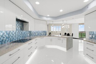 3610 Gardens Pkwy, Unit 703A in Palm Beach Gardens, FL - Building Photo