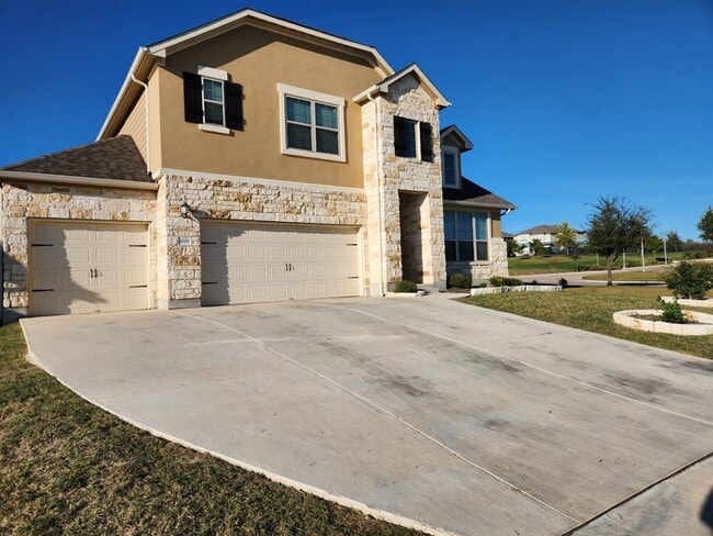 2000 Chamberlin Trail in Georgetown, TX - Building Photo - Building Photo