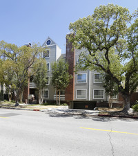 522 N Jackson St in Glendale, CA - Foto de edificio - Building Photo