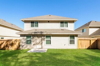 8518 Middleton Oaks Cir in Houston, TX - Building Photo - Building Photo