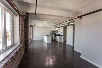 310 E 1st St-Unit -306 in Tulsa, OK - Building Photo - Building Photo
