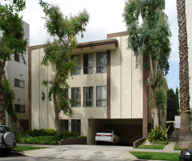 145 N Almont Dr in Beverly Hills, CA - Building Photo - Building Photo