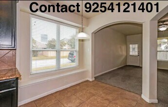 42 Thundercove Pl in Spring, TX - Building Photo - Building Photo