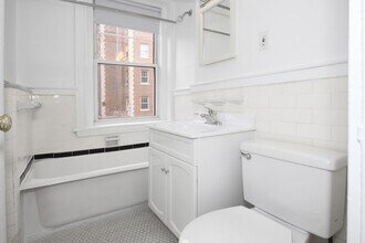 1195 Beacon St, Unit 320 in Brookline, MA - Building Photo - Building Photo