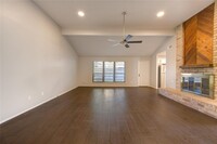 10315 Pear Oak Dr in Houston, TX - Building Photo - Building Photo