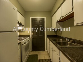 169 Holderness St Sw in Atlanta, GA - Building Photo - Interior Photo