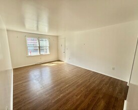 11 Hamilton Pl in Cohoes, NY - Building Photo - Building Photo