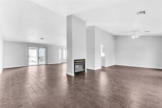 3975 Duneville St in Las Vegas, NV - Building Photo - Building Photo