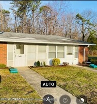 219 Buckingham Ct in Lakewood, NJ - Building Photo