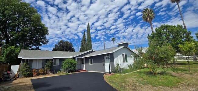 property at 10937 Collett Ave