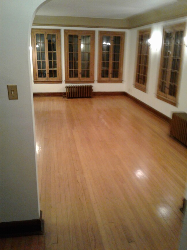 60 Washington Blvd, Unit 2 in Oak Park, IL - Building Photo - Building Photo