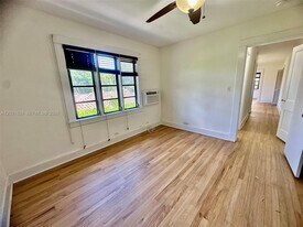 3712 Anderson Rd in Coral Gables, FL - Building Photo