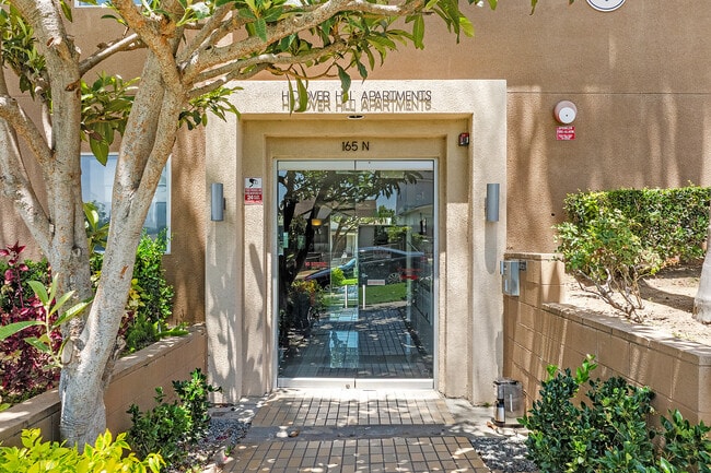 Hoover Hilltop in Los Angeles, CA - Foto de edificio - Building Photo