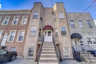 295 New York Ave in Jersey City, NJ - Building Photo - Building Photo