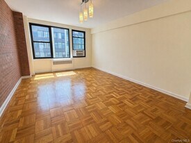 98-34 63rd Dr in Queens, NY - Building Photo
