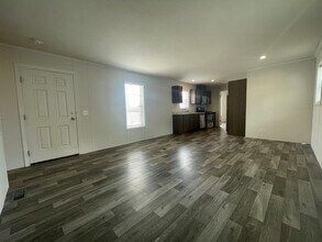 15862 Villaire Ave in Clinton Township, MI - Building Photo - Building Photo