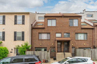 856 N Pennock St in Philadelphia, PA - Building Photo - Building Photo