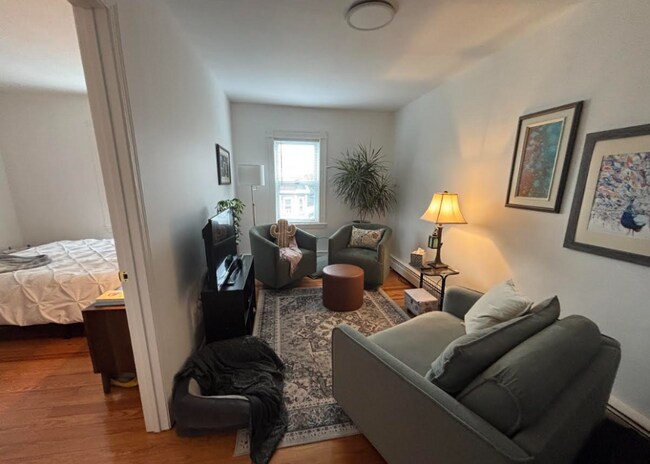 17 Princeton St, Unit 3