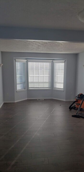 2317 Margarett St NW in Salem, OR - Building Photo