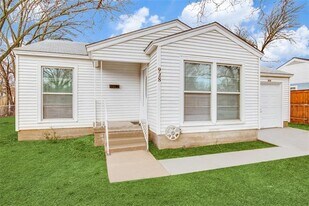 938 Tamara Ln in Grand Prairie, TX - Building Photo