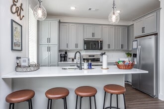 Coach's Corner in Auburn, AL - Building Photo - Interior Photo