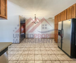 3005 Mountain View Dr in Carlsbad, NM - Building Photo - Building Photo