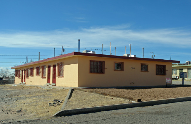 4022 Taylor Ave in El Paso, TX - Building Photo - Building Photo