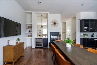 2500 McKinney Ave in Dallas, TX - Building Photo - Building Photo
