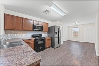 1722 Ramsay Way in Houston, TX - Building Photo - Building Photo