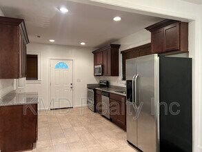 424 Woodvale Pl in Charlotte, NC - Building Photo - Building Photo