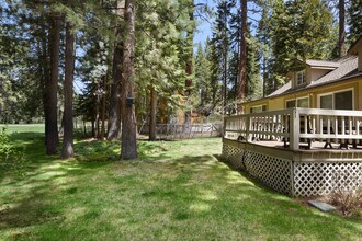 531 Brassie Ave in Tahoe Vista, CA - Building Photo - Building Photo