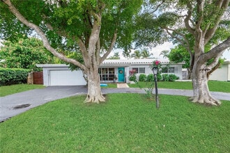 1949 Windward Dr in Pompano Beach, FL - Building Photo - Building Photo