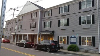 12 Pratt St, Unit 306 in Mansfield, MA - Building Photo
