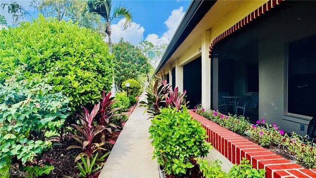 2024 Pine Isle Ln in Naples, FL - Building Photo - Building Photo