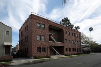 2329 W 25th St in Los Angeles, CA - Building Photo - Building Photo