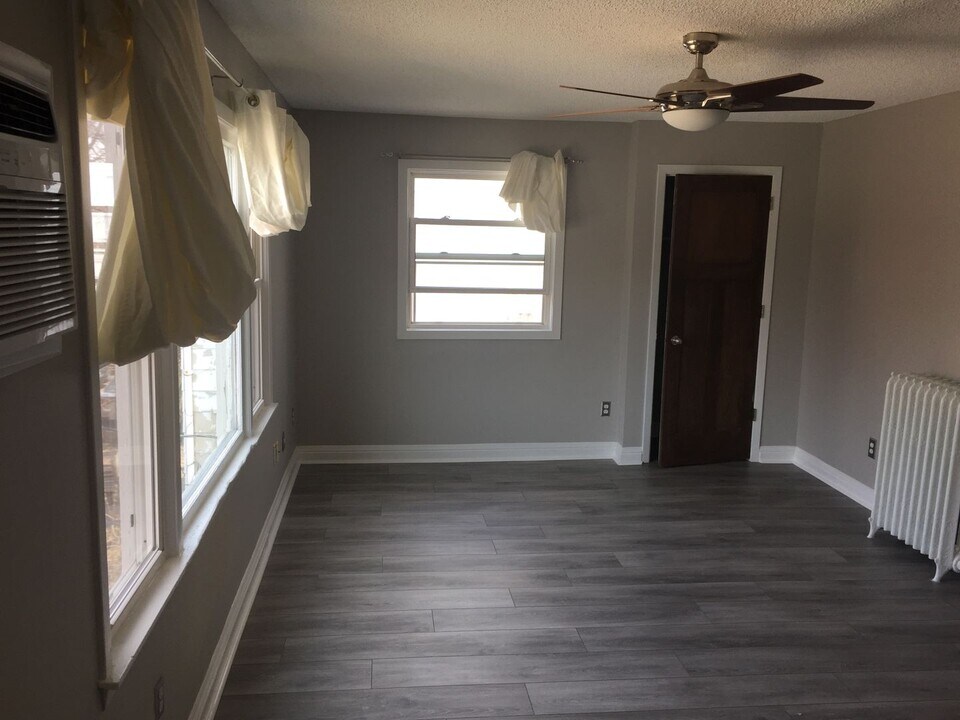 Green Rock in Minneapolis, MN - Building Photo