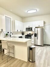 2837 W Lexington St in Chicago, IL - Building Photo - Building Photo