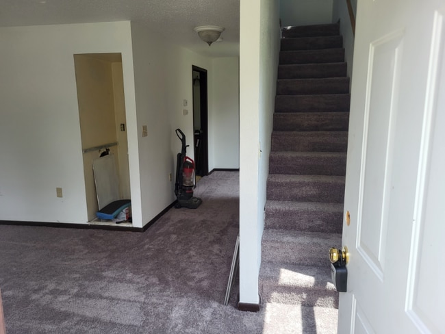 405 2nd St SE