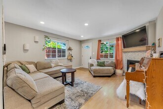 6412 Flower St in Reno, NV - Building Photo - Building Photo