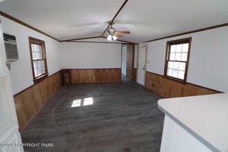 238 Birchwood Ln in Saylorsburg, PA - Foto de edificio - Building Photo